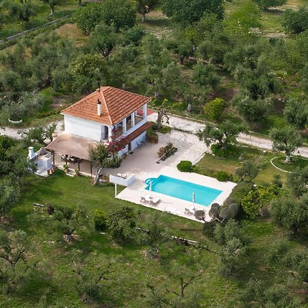 Villa Lola - 3 Bedrooms & Private Pool Lithakia  외부 사진