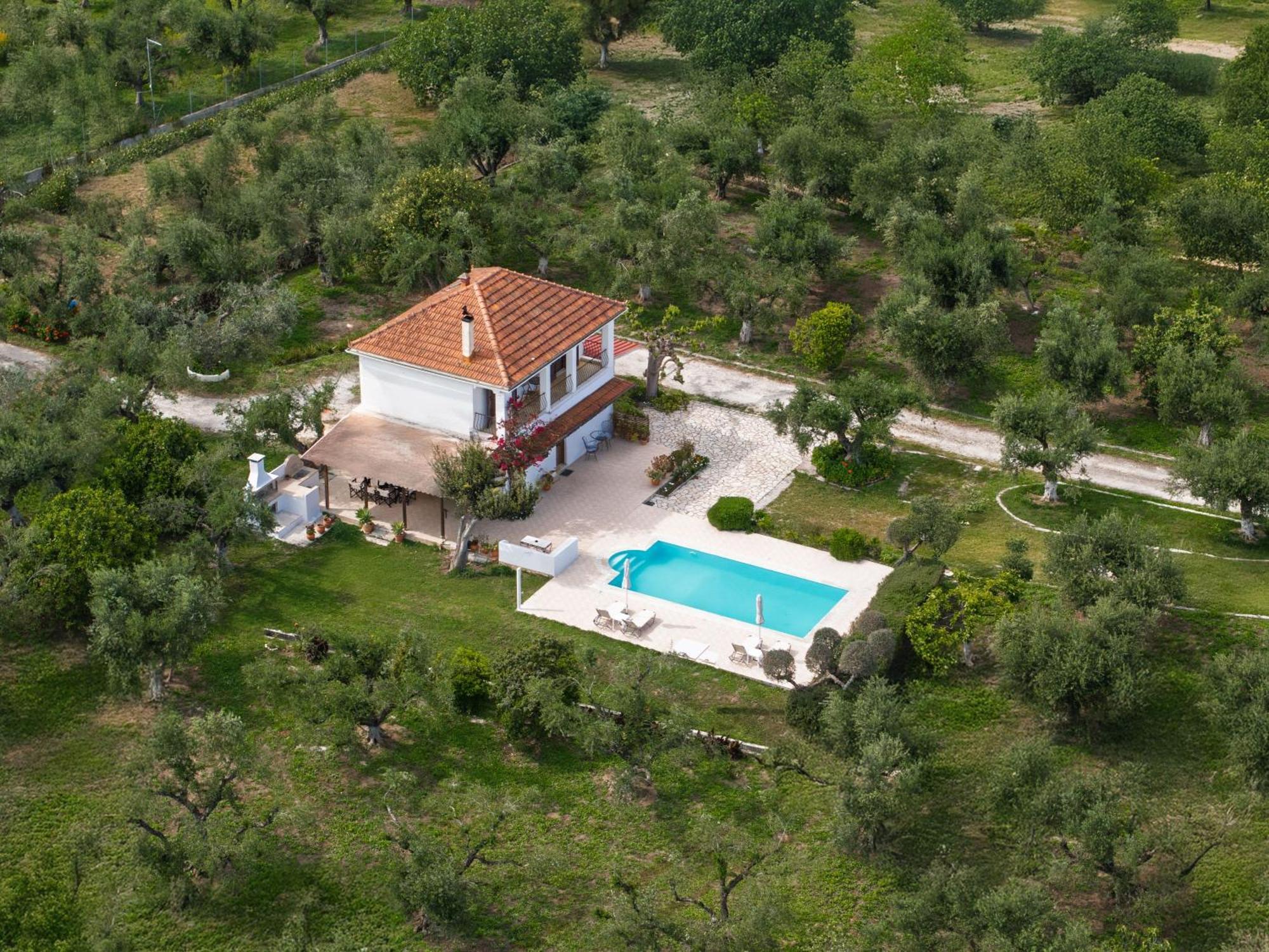 Villa Lola - 3 Bedrooms & Private Pool Lithakia  외부 사진