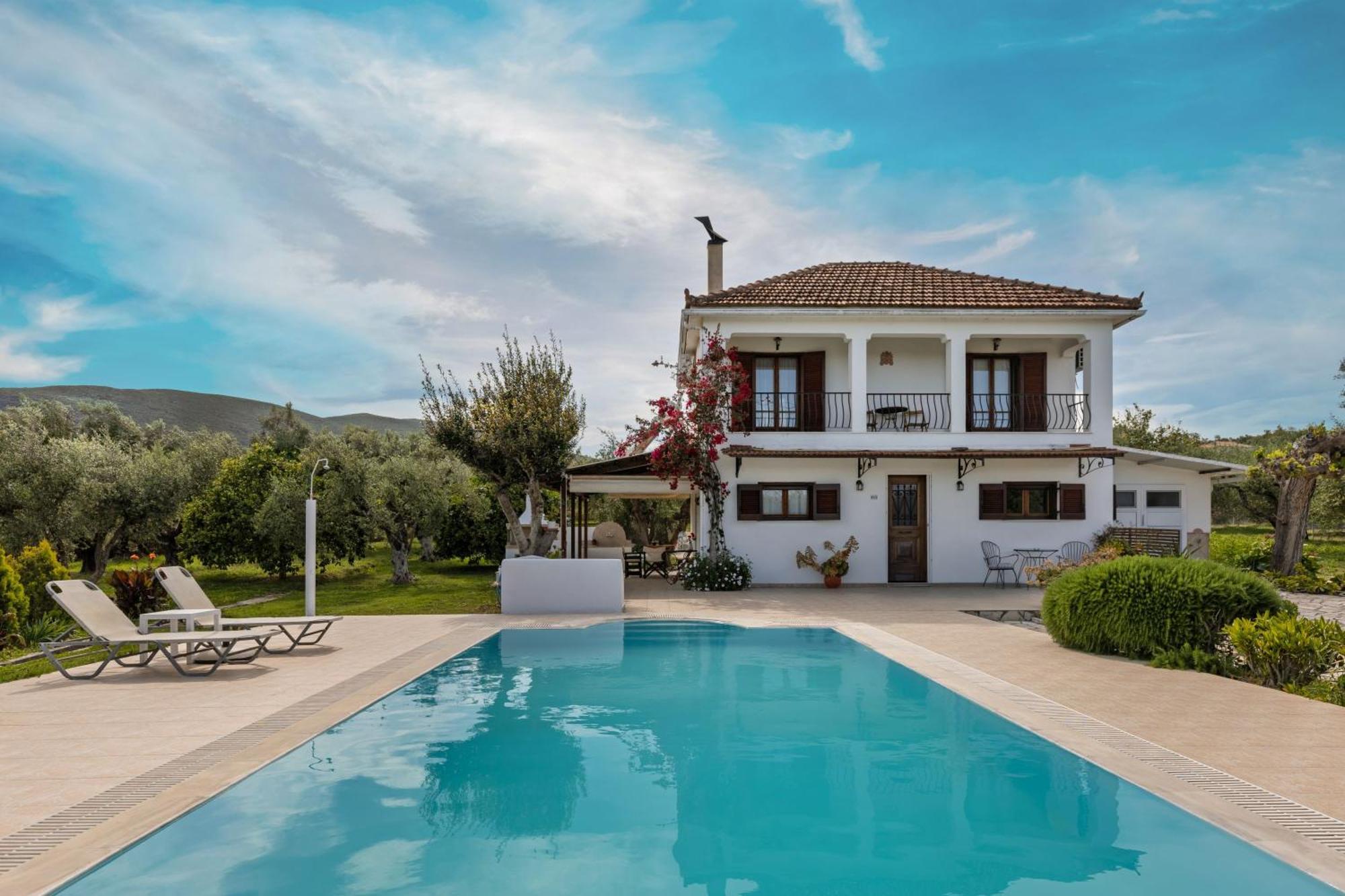 Villa Lola - 3 Bedrooms & Private Pool Lithakia  외부 사진