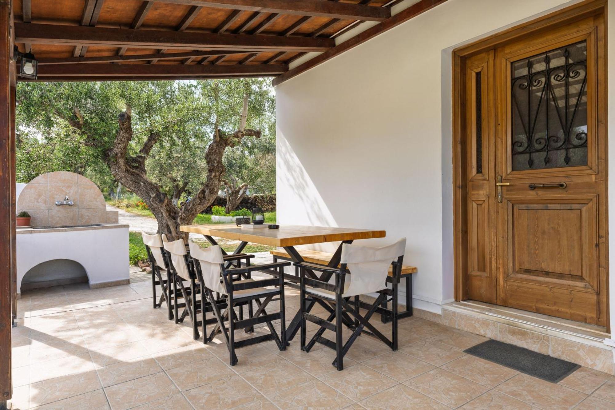 Villa Lola - 3 Bedrooms & Private Pool Lithakia  외부 사진
