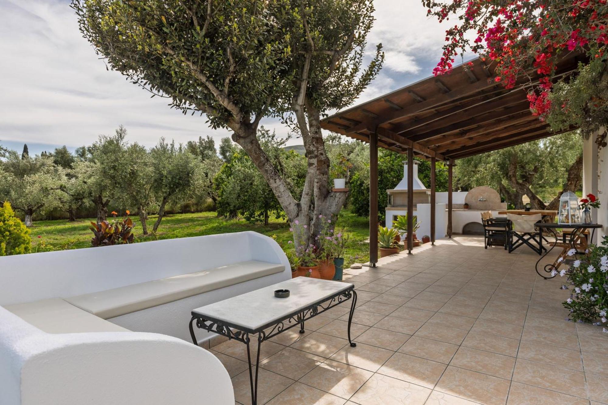 Villa Lola - 3 Bedrooms & Private Pool Lithakia  외부 사진