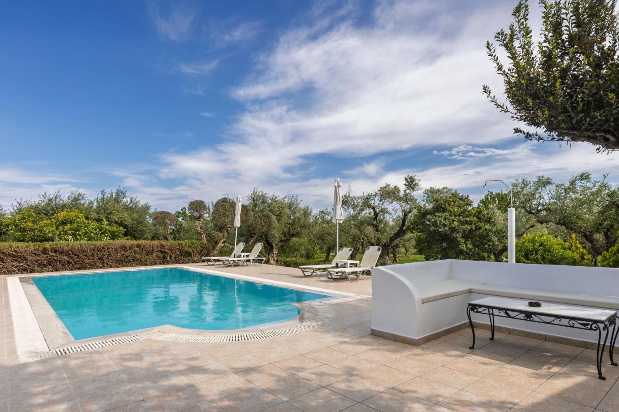 Villa Lola - 3 Bedrooms & Private Pool Lithakia  외부 사진