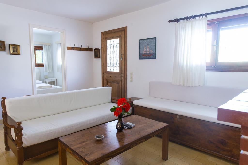 Villa Lola - 3 Bedrooms & Private Pool Lithakia  외부 사진