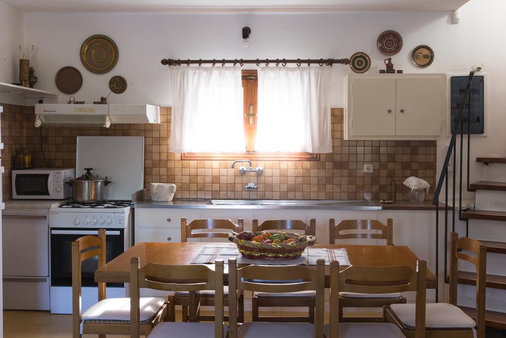 Villa Lola - 3 Bedrooms & Private Pool Lithakia  외부 사진